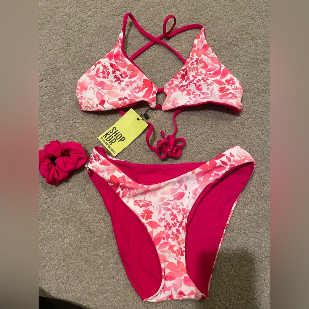 NWT Shop kdr reversible bikini